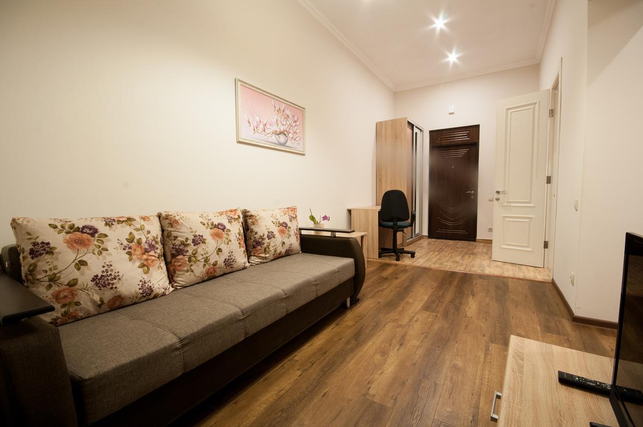 Wonderful Flat On City Center Uschhorod Exterior foto
